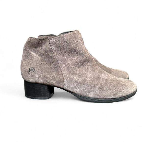 Born Women’s Size 9 Gray Suede Ankle Boots Low Heel Booties Comfort Casual - Picture 3 of 7